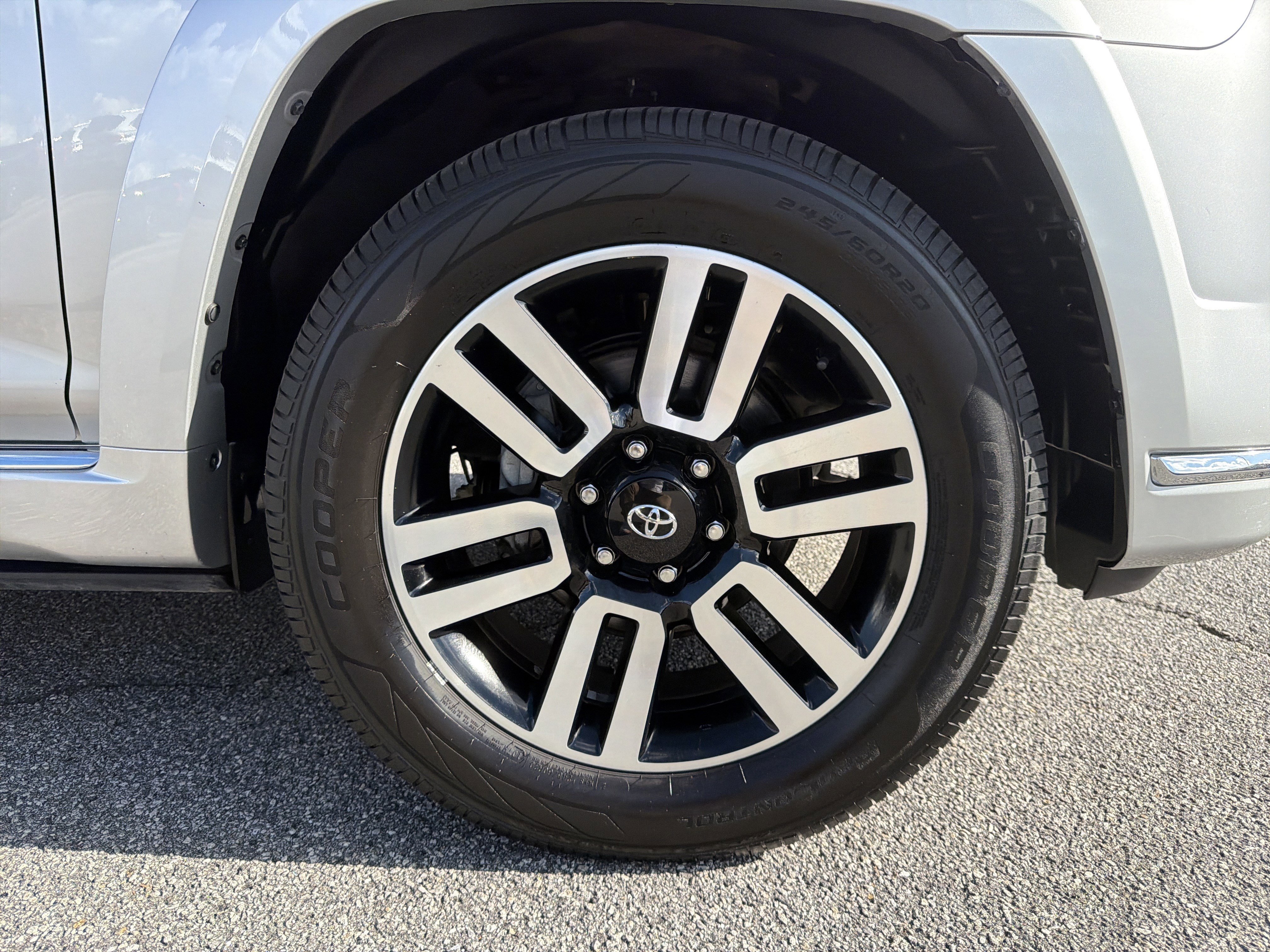 Certified 2022 Toyota 4Runner Limited image 25