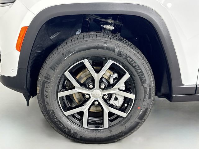 New 2025 Jeep Grand Cherokee Limited image 35
