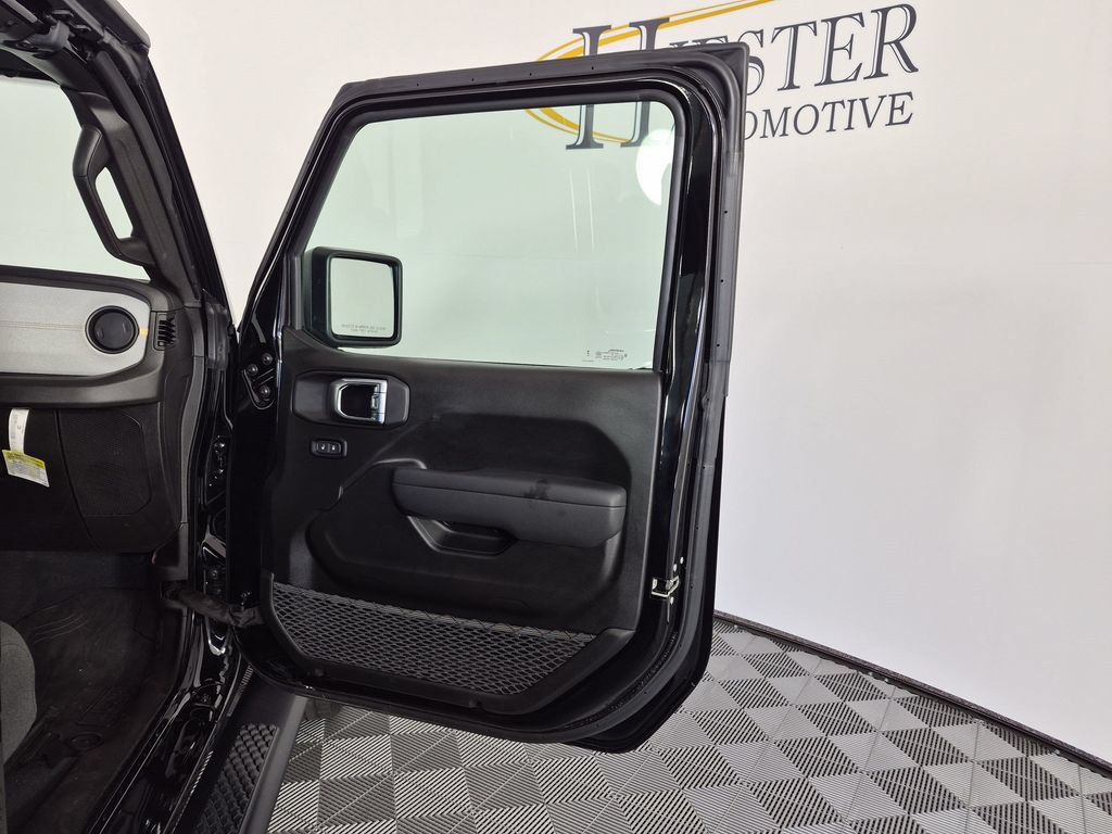 Used 2025 Jeep Gladiator Sport AWD/4WD image 32