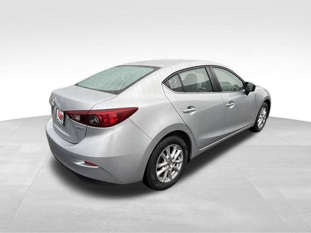 Used 2017 MAZDA MAZDA3 Sport w/ Preferred Equipment Package FWD image 4