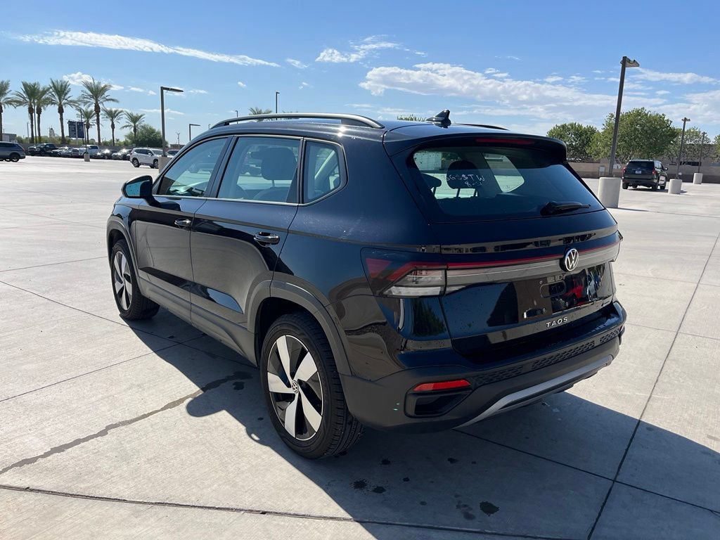 Used 2025 Volkswagen Taos S AWD/4WD image 7