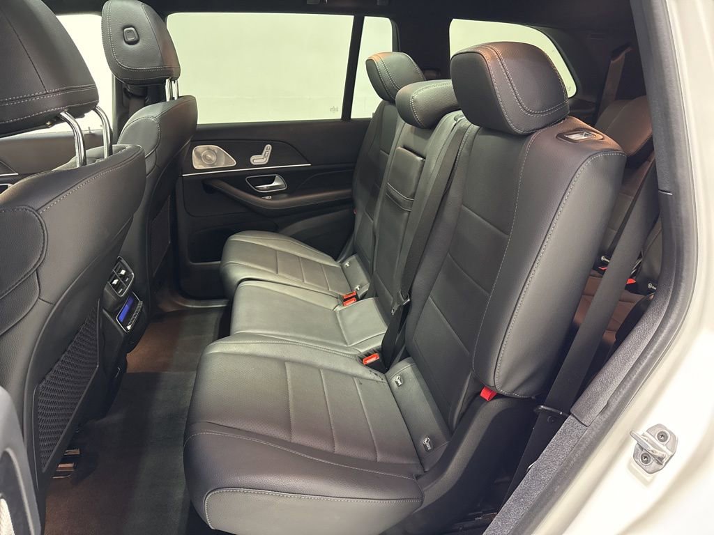Used 2024 Mercedes-Benz GLS 450 4MATIC image 34