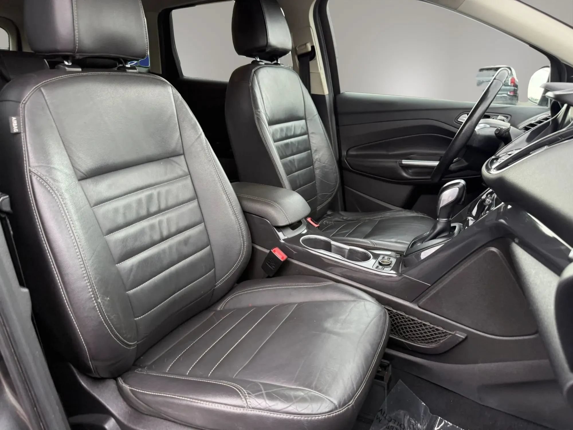 Used 2016 Ford Escape Titanium w/ Equipment Group 301A AWD/4WD image 25