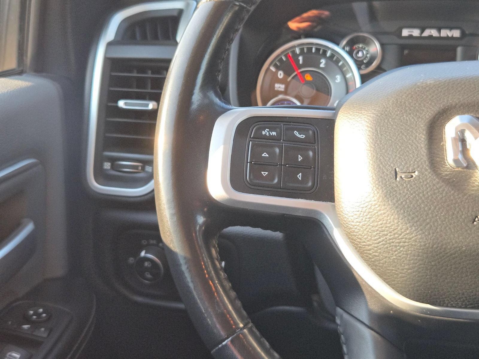 Used 2020 RAM 2500 Lone Star w/ Level 1 Equipment Group AWD/4WD image 17