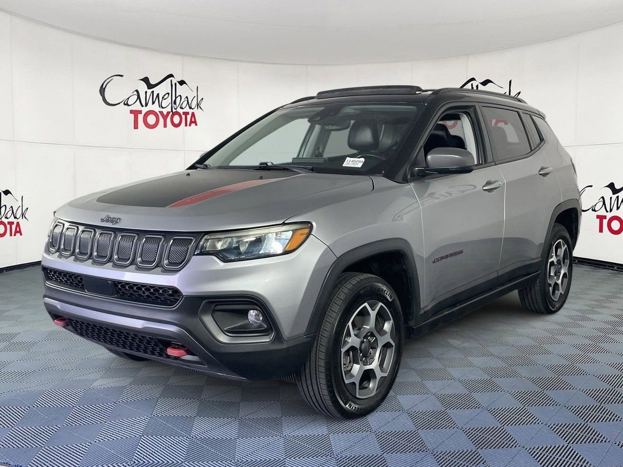 Used 2022 Jeep Compass Trailhawk w/ Sun and Sound Group image 2