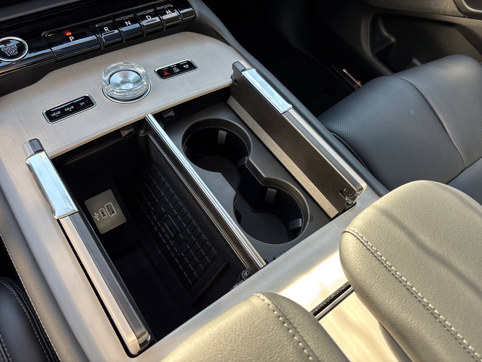 New 2025 Lincoln Navigator L Reserve image 24