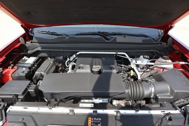 New 2025 Chevrolet Colorado Z71 w/ Technology Package AWD/4WD image 24