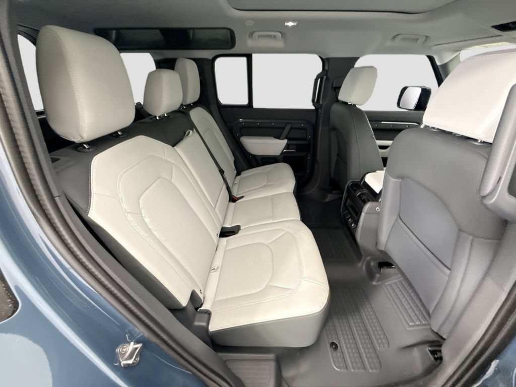Certified 2025 Land Rover Defender 110 S AWD/4WD image 21