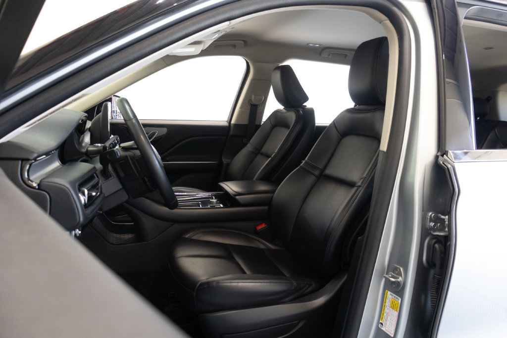 Used 2023 Lincoln Aviator AWD image 20