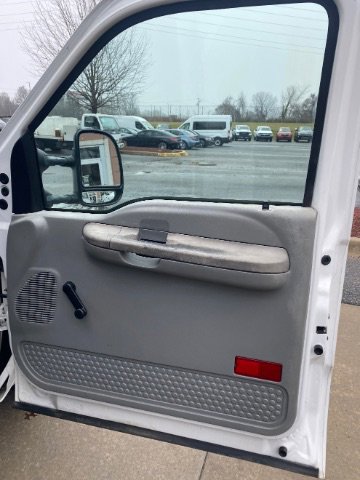 Used 2004 Ford F350 Lariat RWD image 19