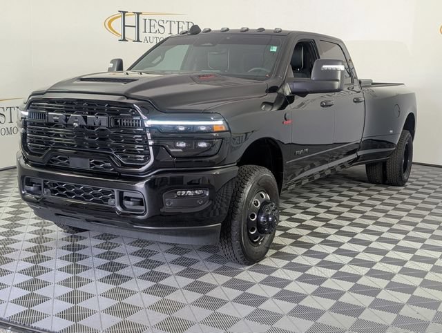 Certified 2026 RAM 3500 Laramie AWD/4WD image 4