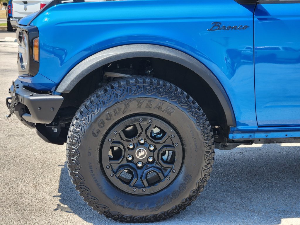 Used 2023 Ford Bronco Wildtrak AWD/4WD image 12