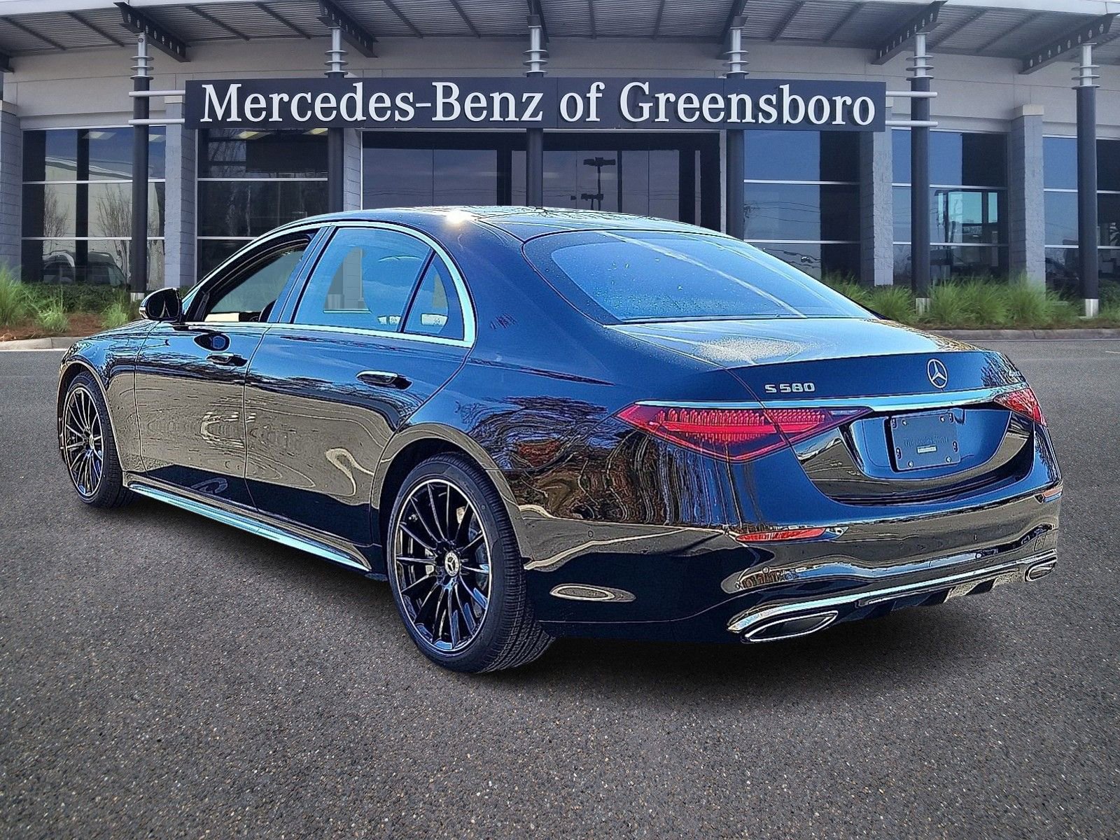 New 2026 Mercedes-Benz S 580 4MATIC Sedan image 4