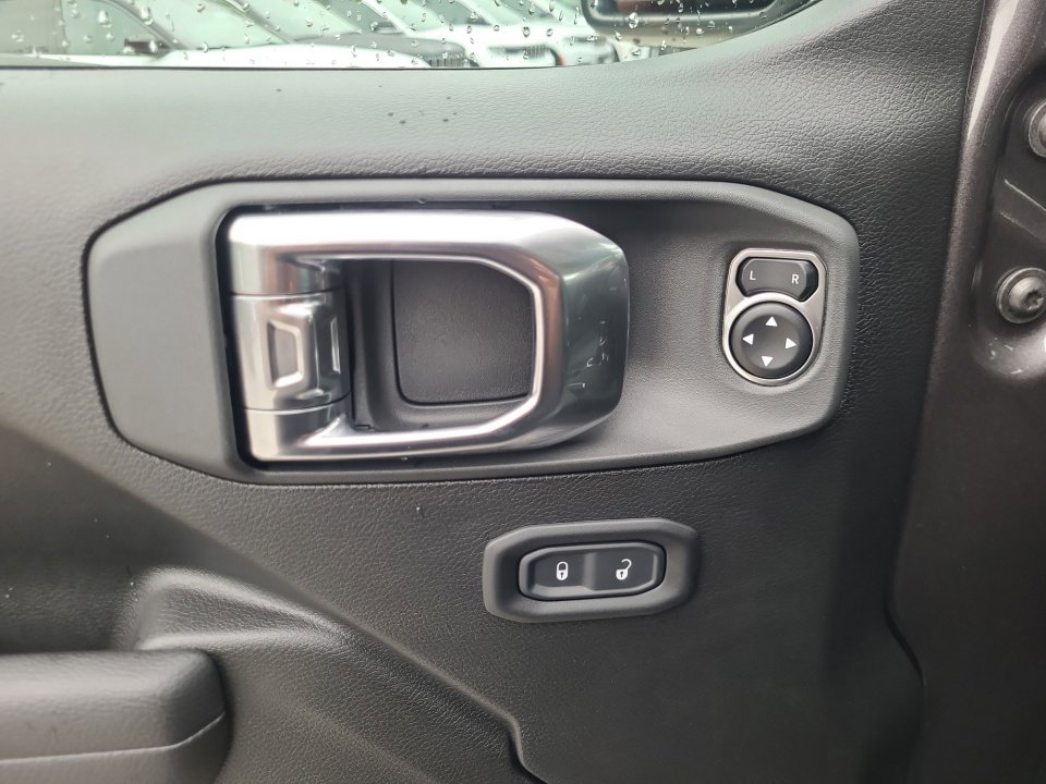 New 2025 Jeep Wrangler Sport S 4xe w/ Convenience Group image 32