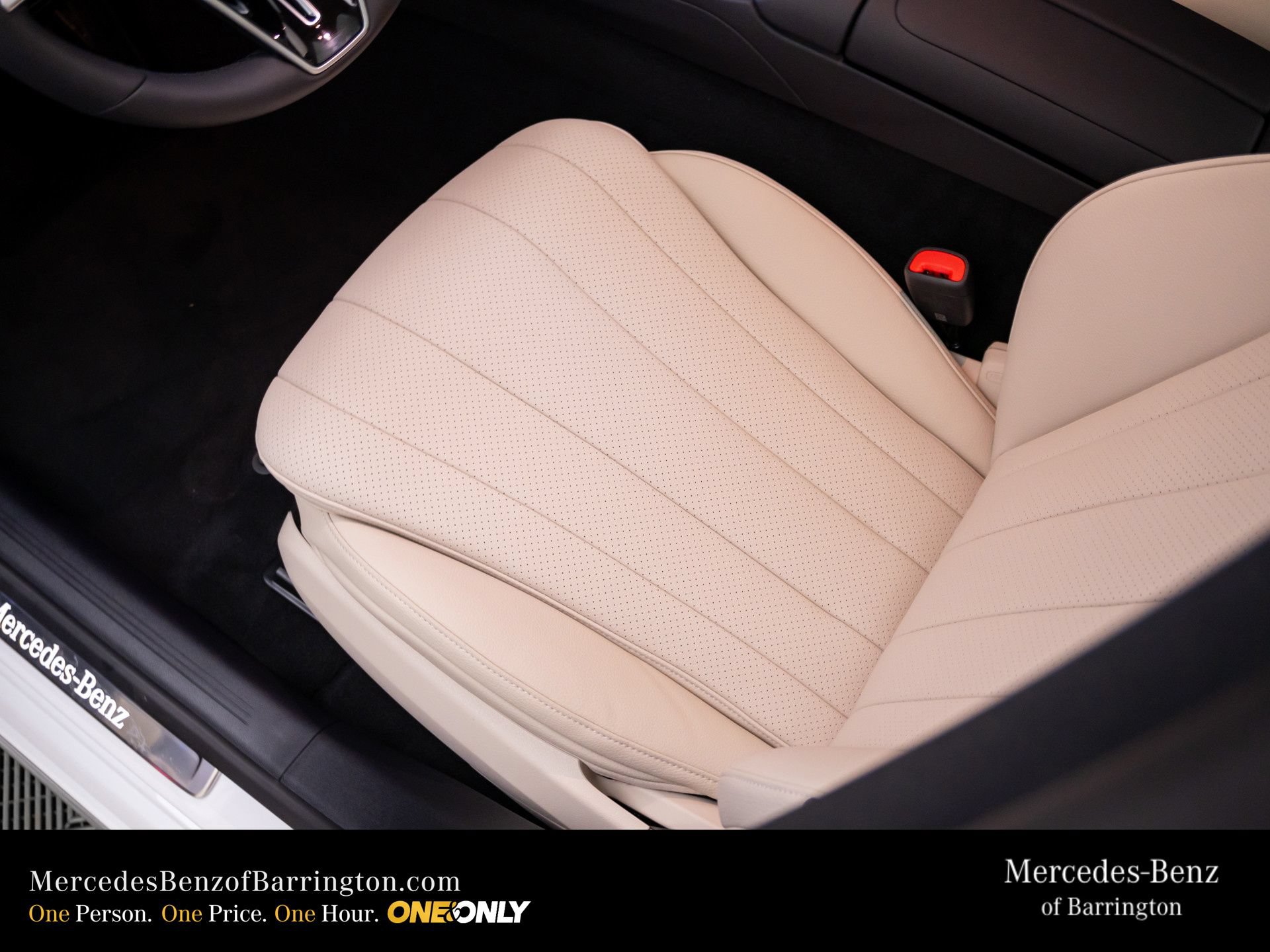 New 2026 Mercedes-Benz E 350 4MATIC Sedan image 17