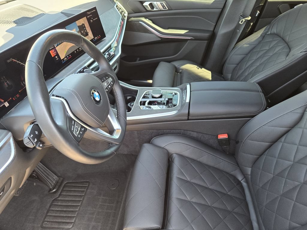 Used 2025 BMW X5 xDrive40i w/ Climate Comfort Package AWD/4WD image 17
