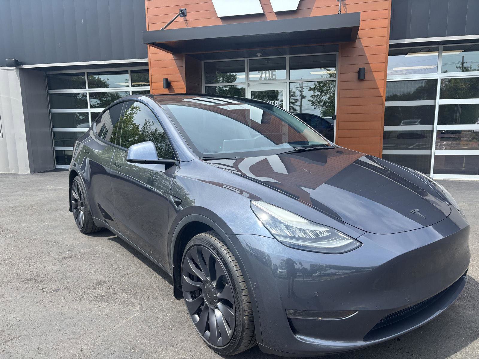 Used 2020 Tesla Model Y Long Range AWD/4WD image 3