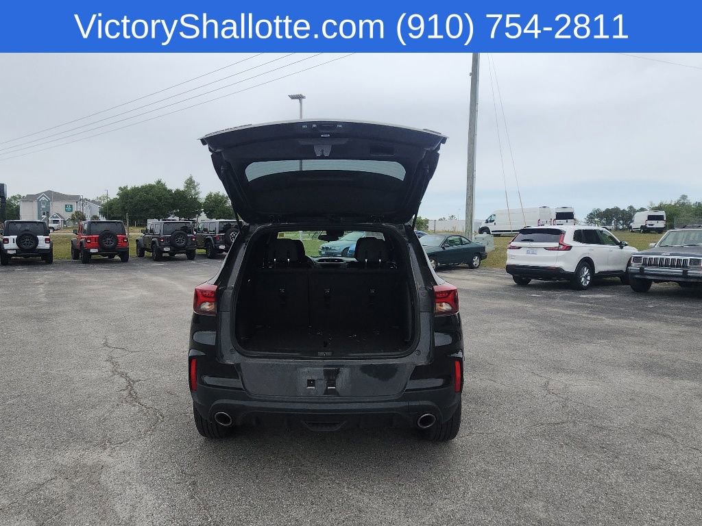 Used 2023 Chevrolet TrailBlazer RS AWD/4WD image 20
