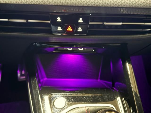 Used 2024 Volkswagen GTI SE image 24