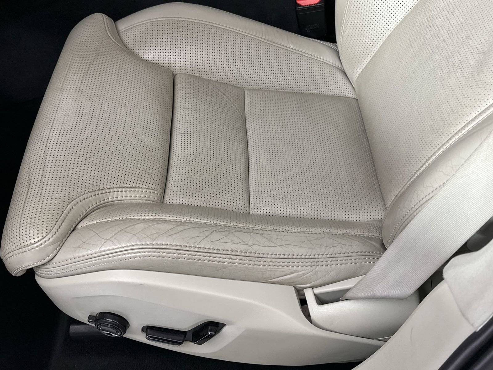 Used 2020 Volvo XC90 T6 Inscription w/ Protection Package Premier image 16