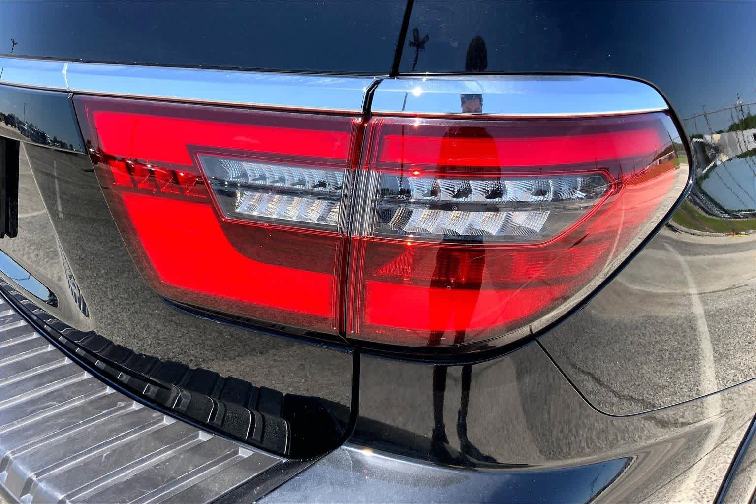Certified 2022 Nissan Armada SV RWD image 42