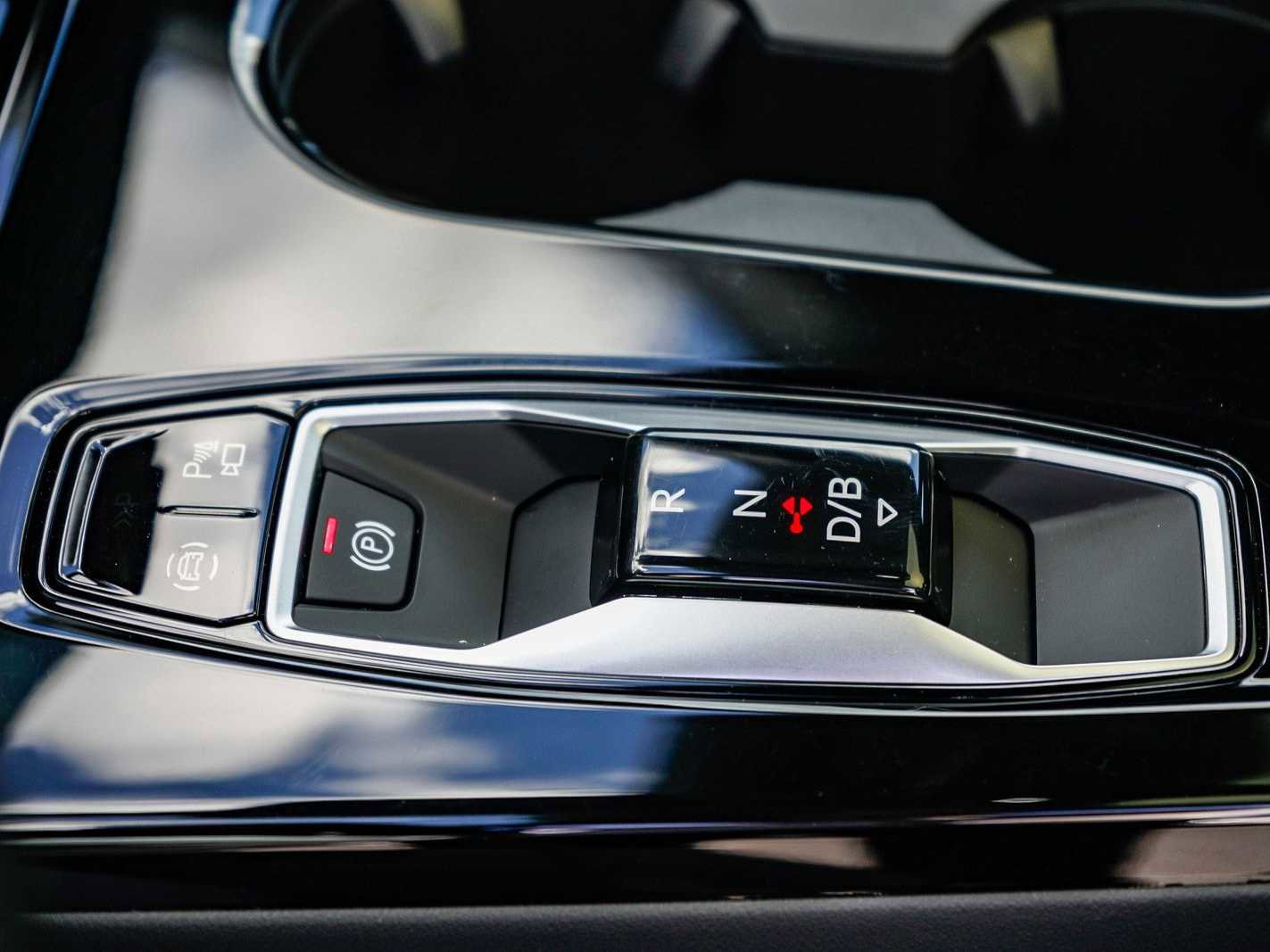 Certified 2025 Audi A6 e-tron Premium Plus w/ Premium Plus image 21