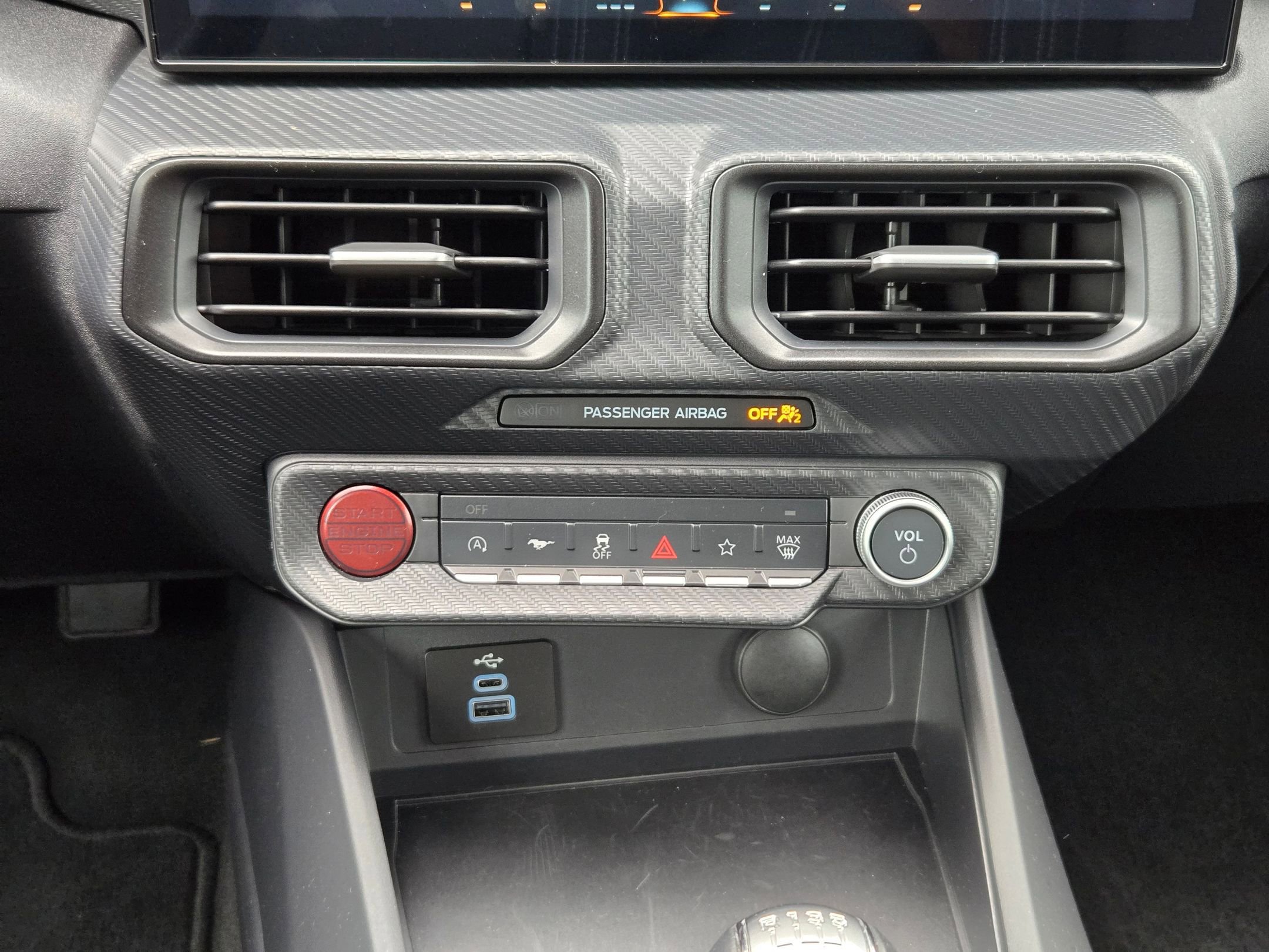 Used 2025 Ford Mustang GT RWD image 17