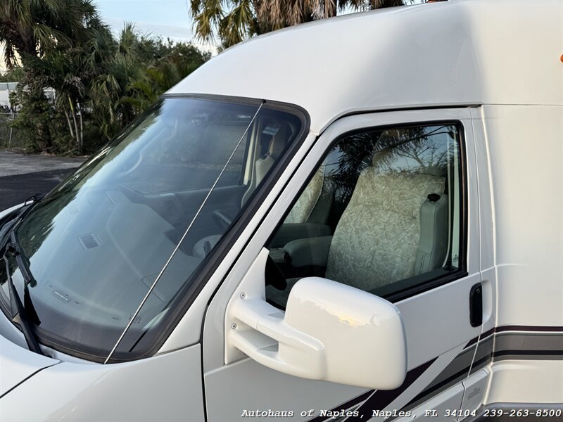 Used 1999 Volkswagen Eurovan FWD image 12
