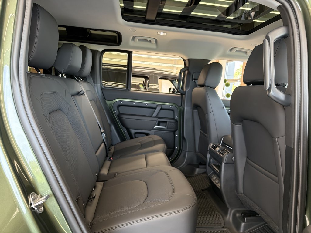 New 2026 Land Rover Defender 110 S AWD/4WD image 13