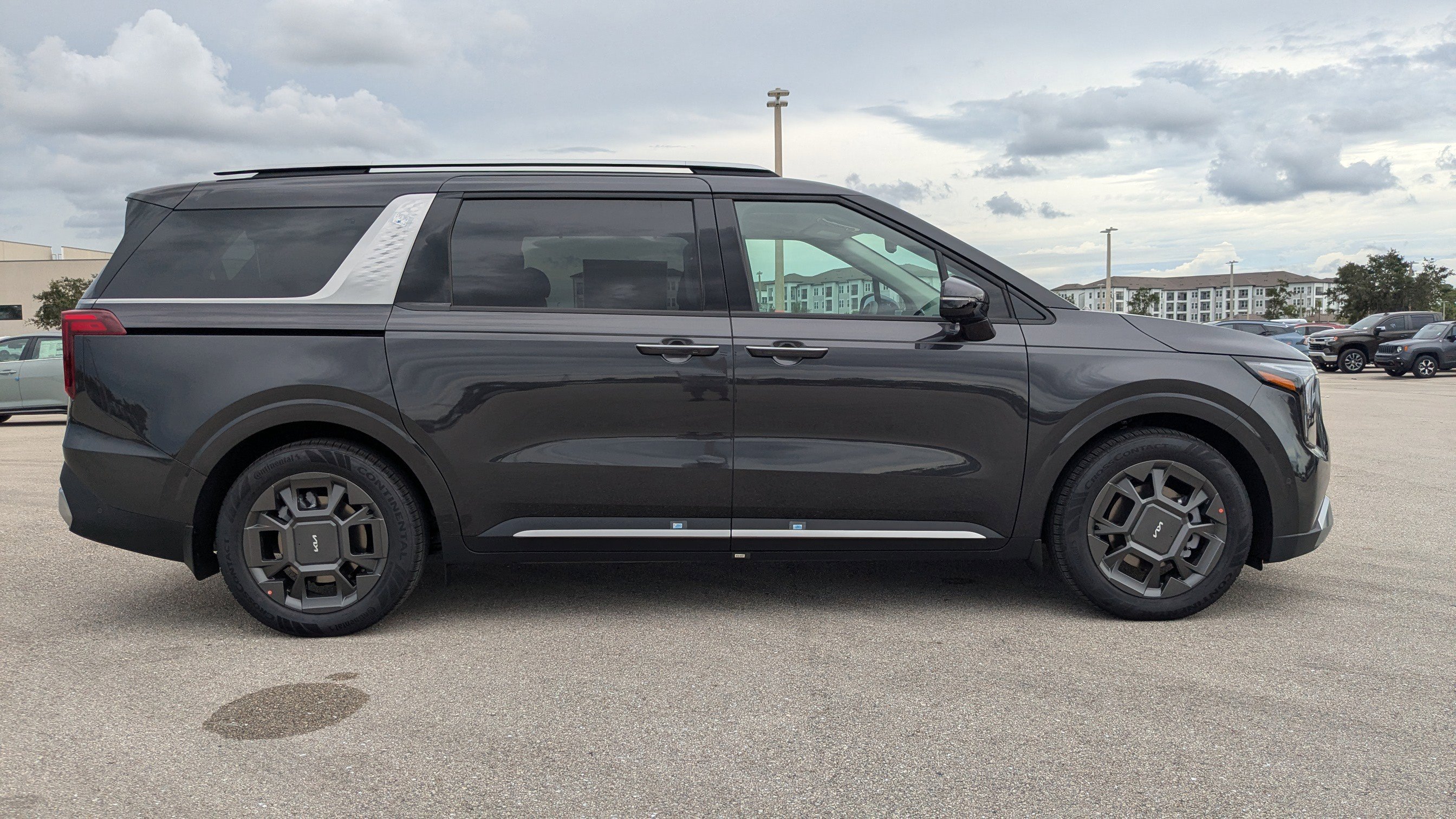 New 2026 Kia Carnival SX image 4