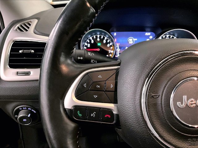 Used 2018 Jeep Compass Latitude w/ Popular Equipment Group AWD/4WD image 17