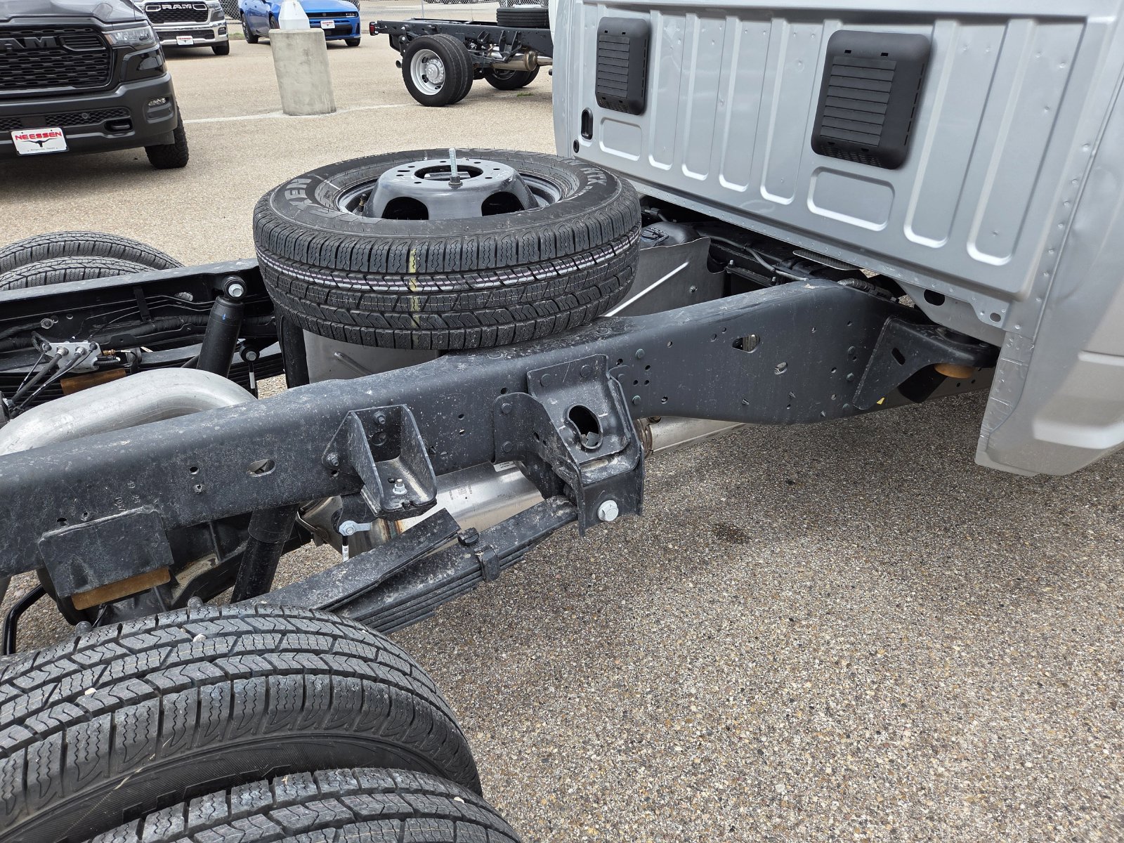 New 2026 RAM 3500 Tradesman AWD/4WD image 30