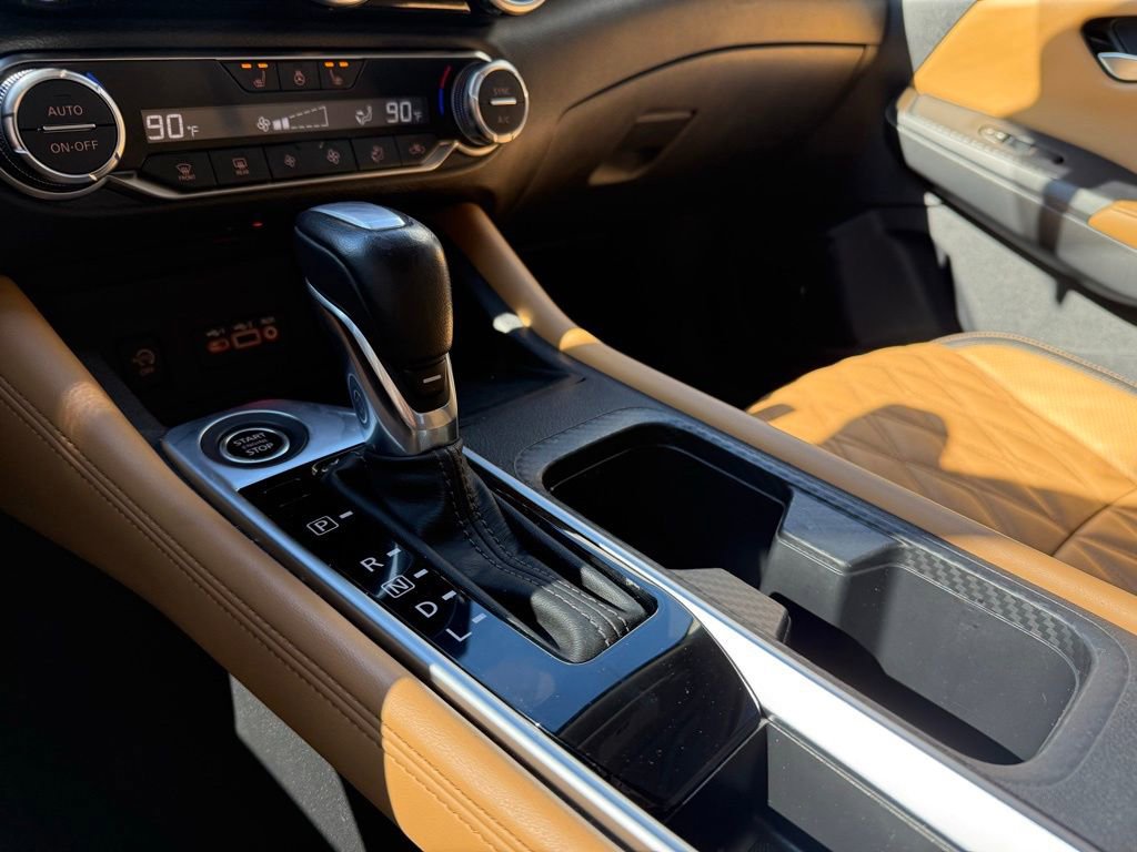 Used 2024 Nissan Sentra SV w/ SV Premium Package image 13