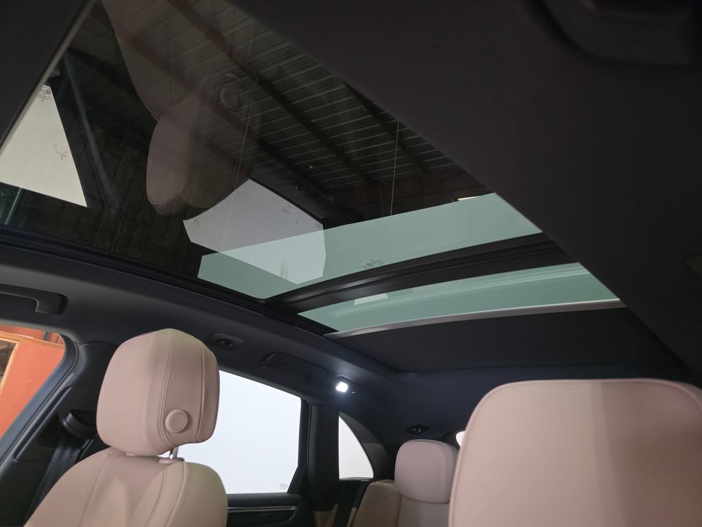 New 2026 Porsche Macan AWD/4WD image 15