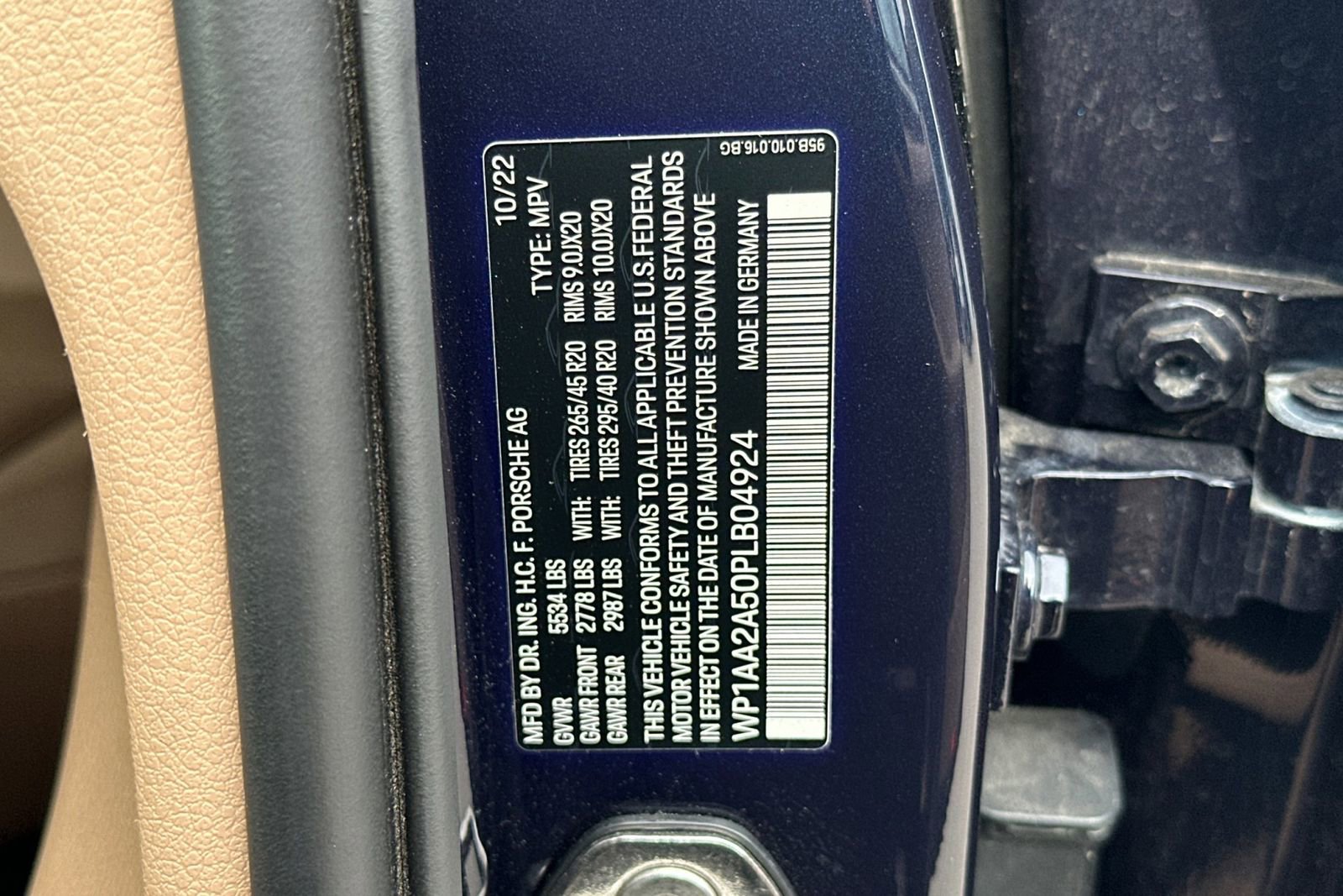 Certified 2023 Porsche Macan Turbo image 46