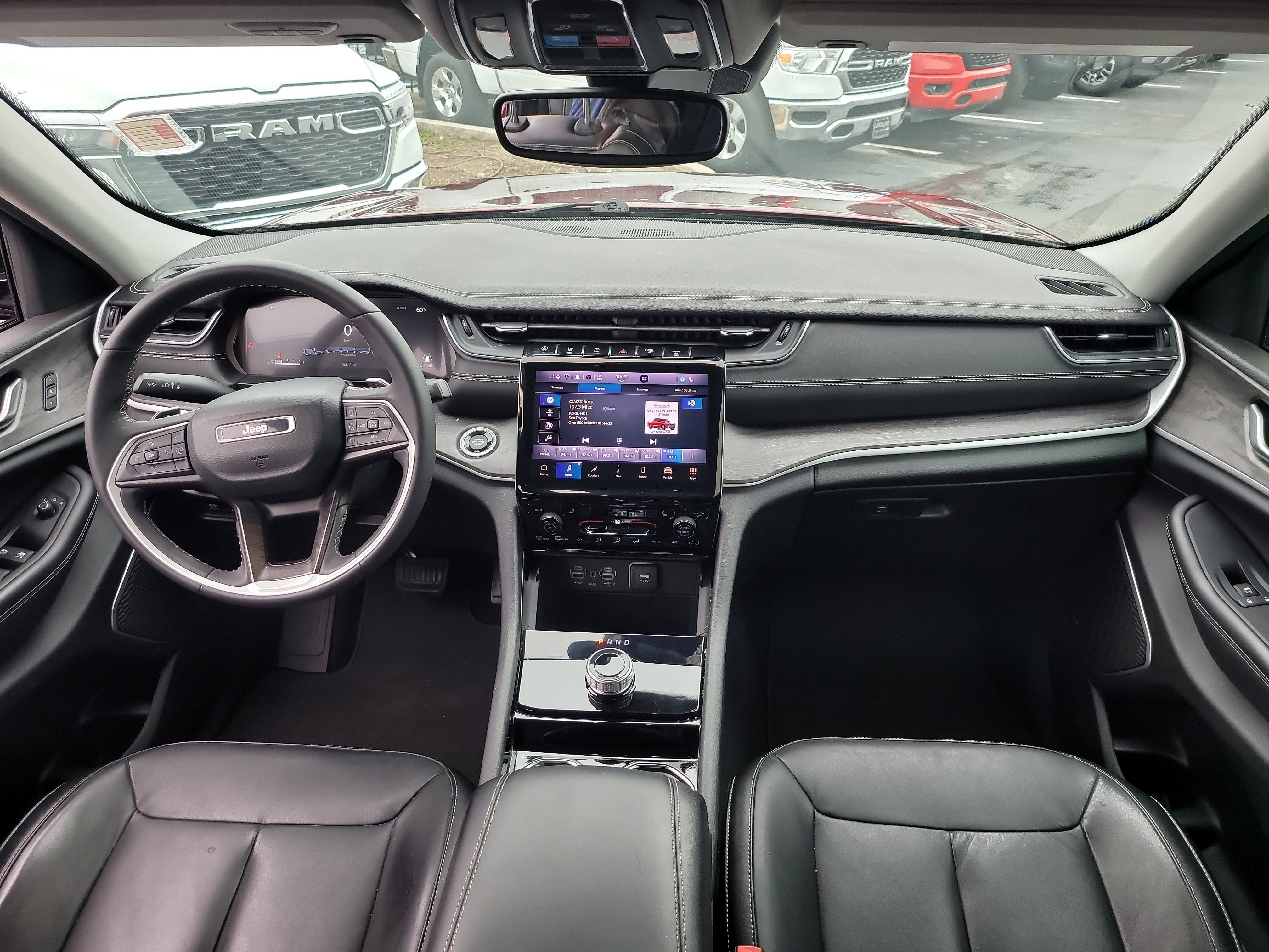 Used 2023 Jeep Grand Cherokee Limited image 14