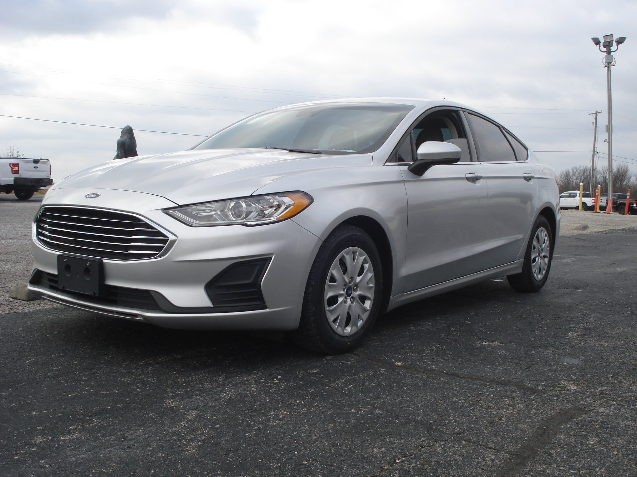 Used 2019 Ford Fusion S image 4