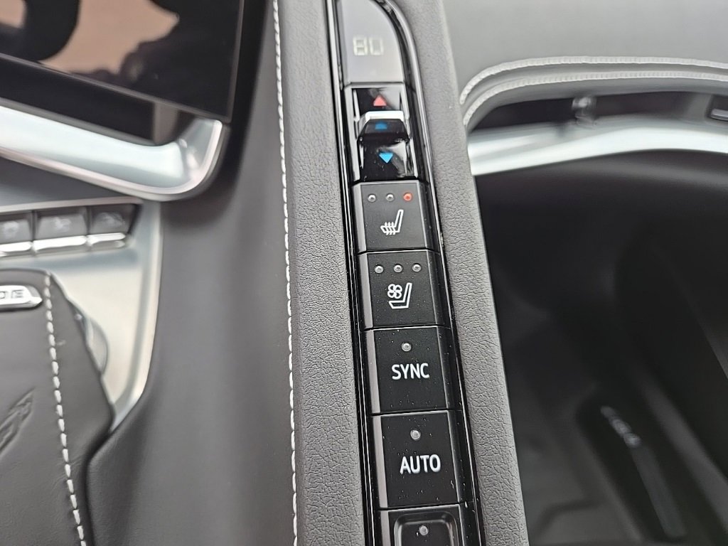 Used 2021 Chevrolet Corvette Stingray Preferred Conv w/ Battery Protection Package image 39