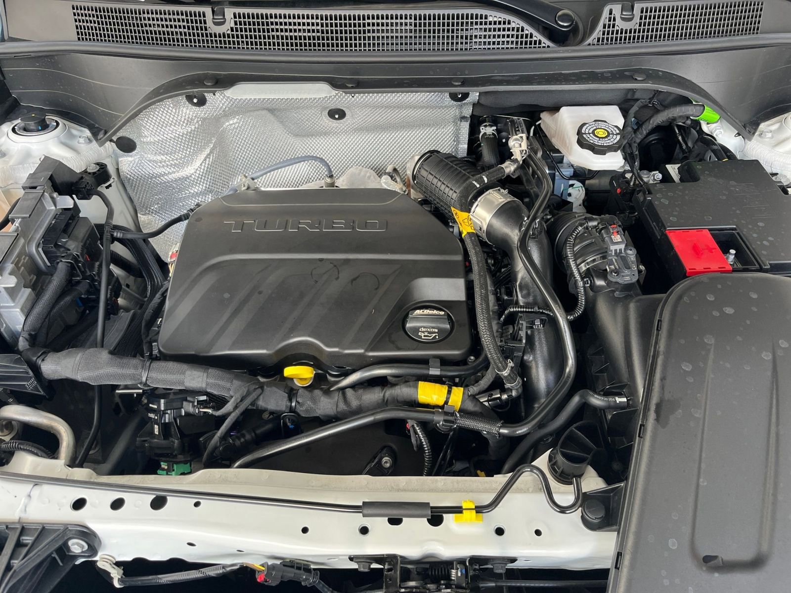 Used 2025 Buick Envista Sport Touring image 32