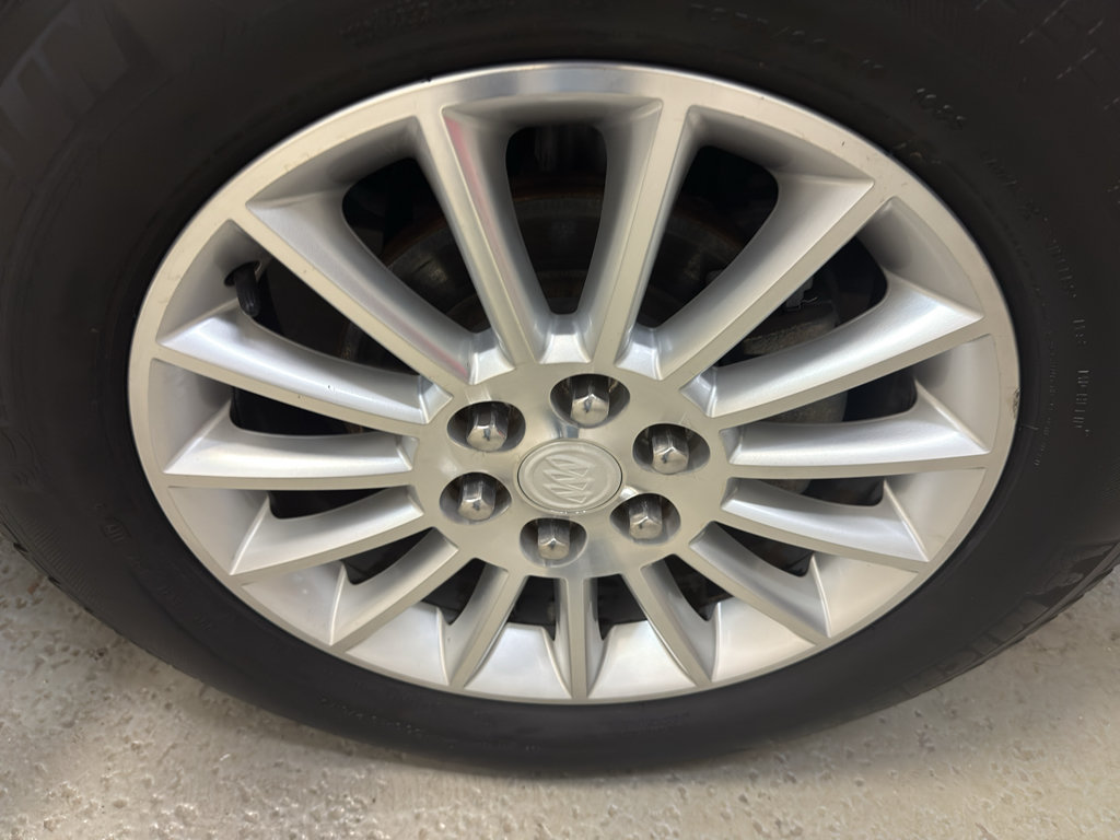 Used 2011 Buick Enclave CXL w/ Trailering Provision Package FWD image 36