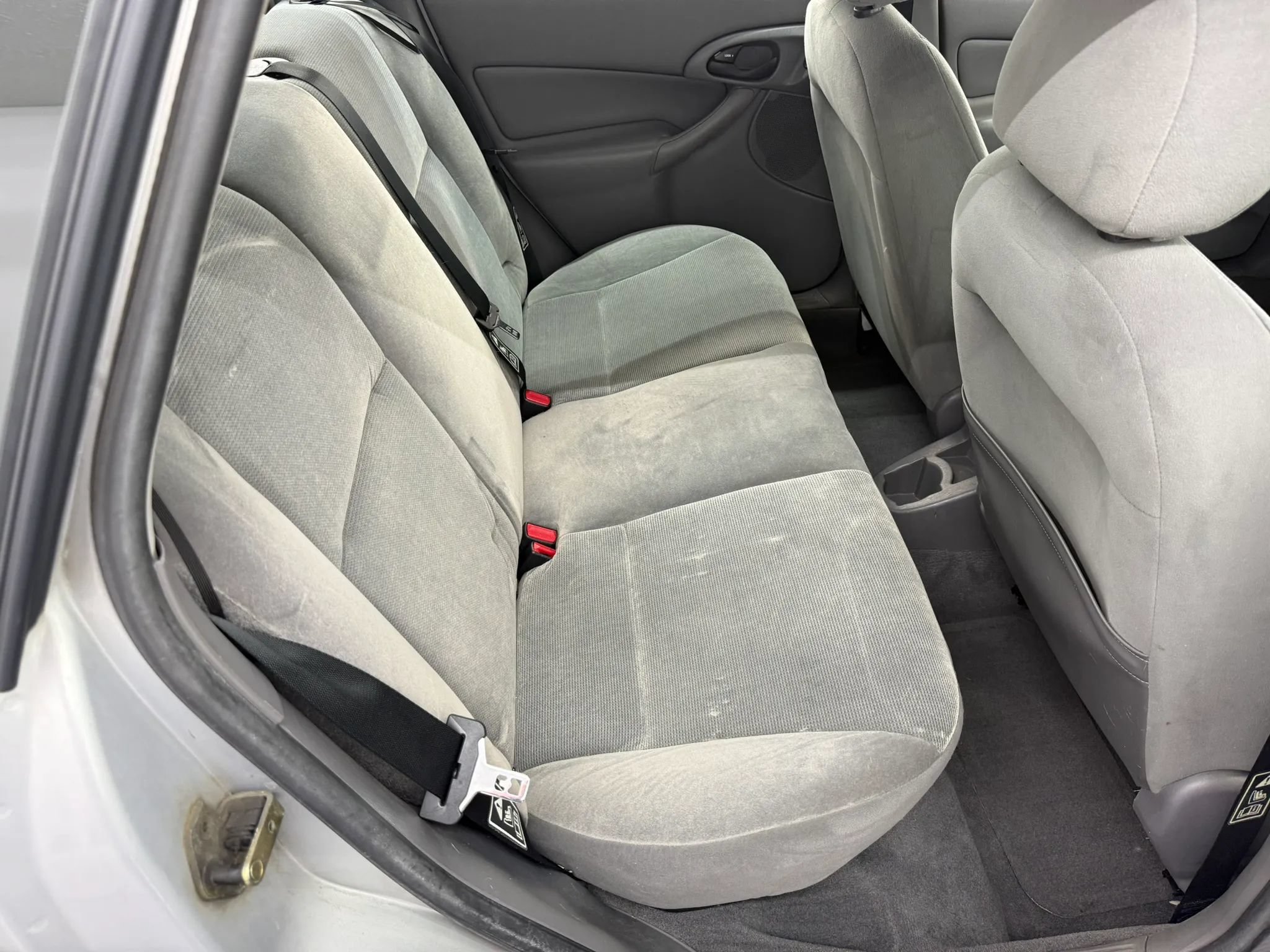 Used 2002 Ford Focus SE FWD image 14