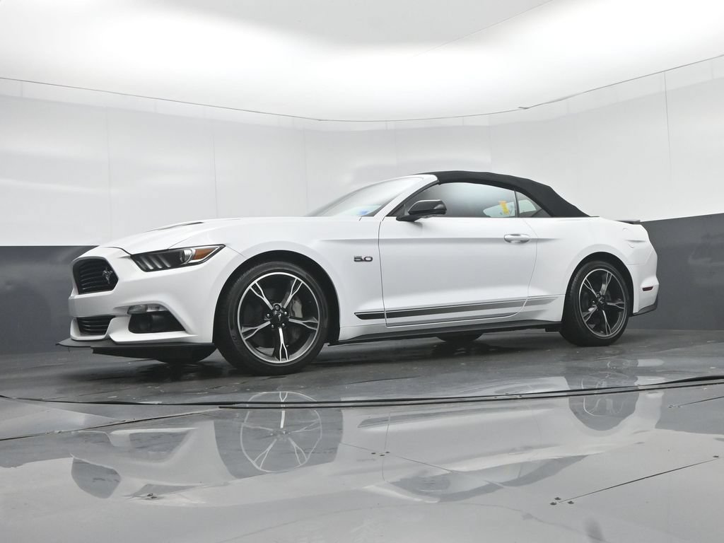 Used 2016 Ford Mustang GT Premium w/ Equipment Group 401A RWD image 50