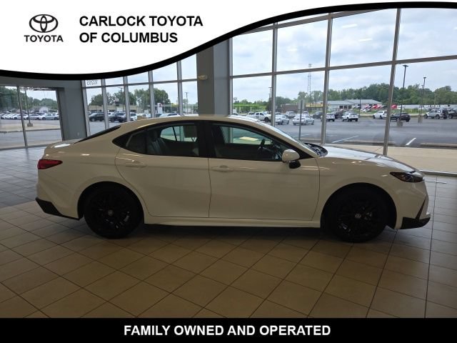 Used 2026 Toyota Camry SE w/ Convenience Package FWD image 7