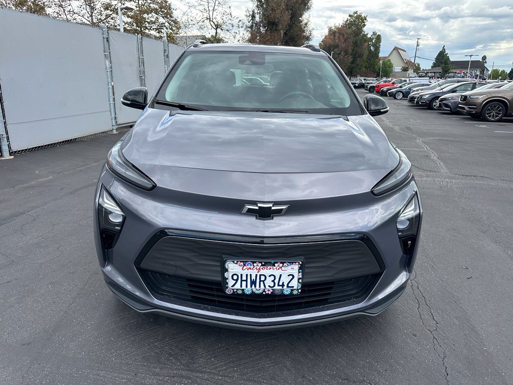 Used 2023 Chevrolet Bolt EUV LT w/ Convenience Package FWD image 5