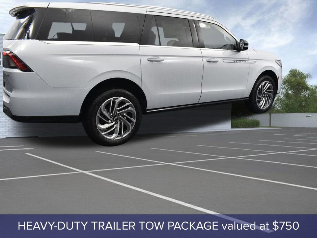 New 2026 Lincoln Navigator L Reserve AWD/4WD image 4