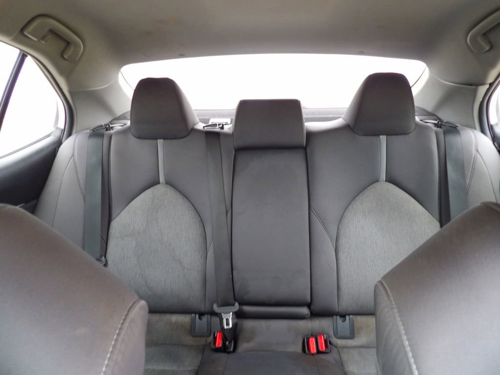 Used 2021 Toyota Camry LE FWD image 20