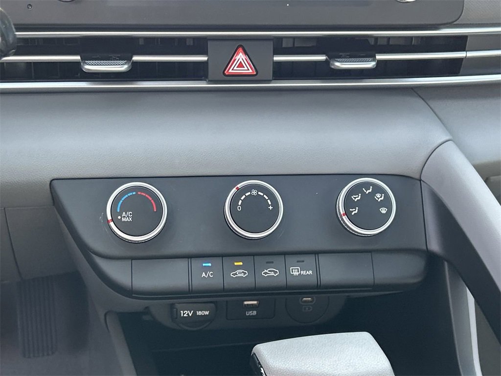 New 2026 Hyundai Elantra SE image 22