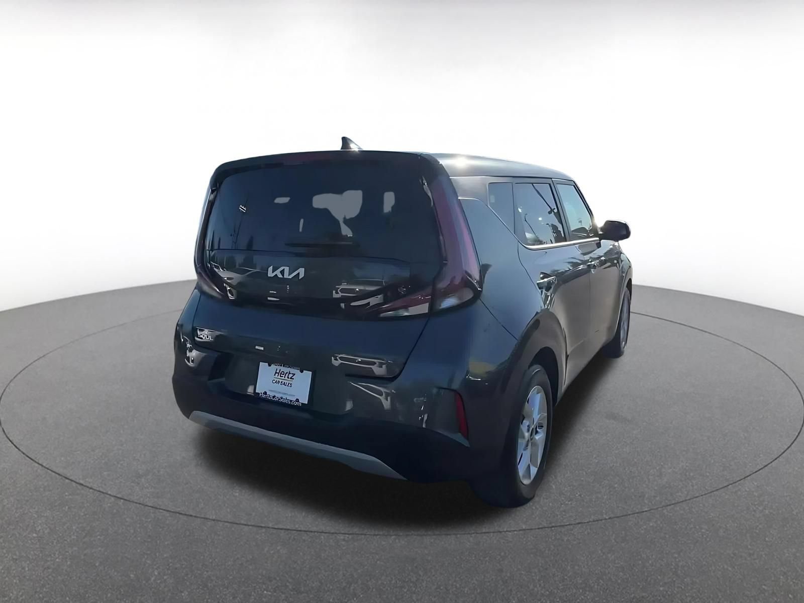 Used 2025 Kia Soul LX w/ LX Technology Package FWD image 13