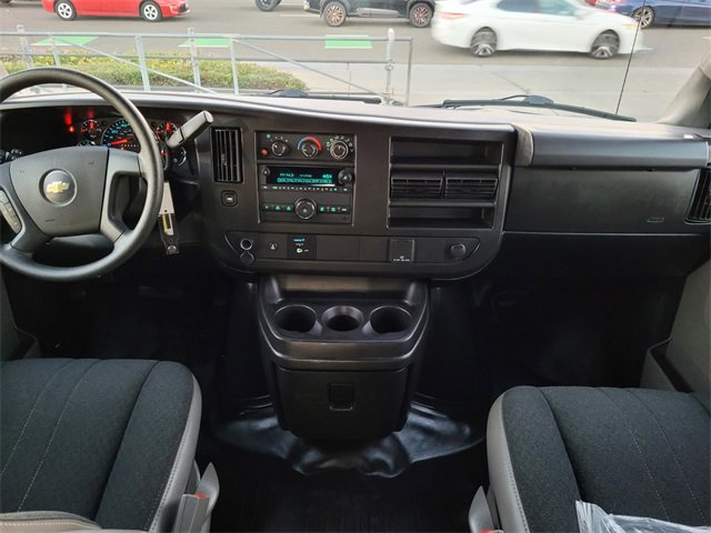 Used 2022 Chevrolet Express 2500 w/ Driver Convenience Package image 6