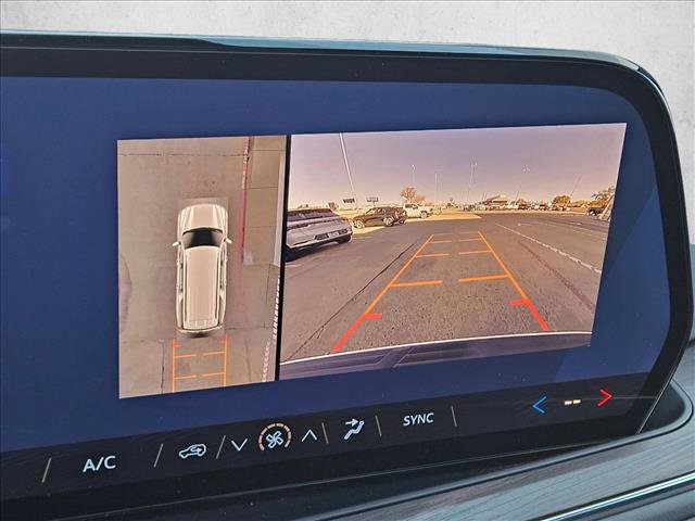 New 2026 Chevrolet Suburban LS image 13